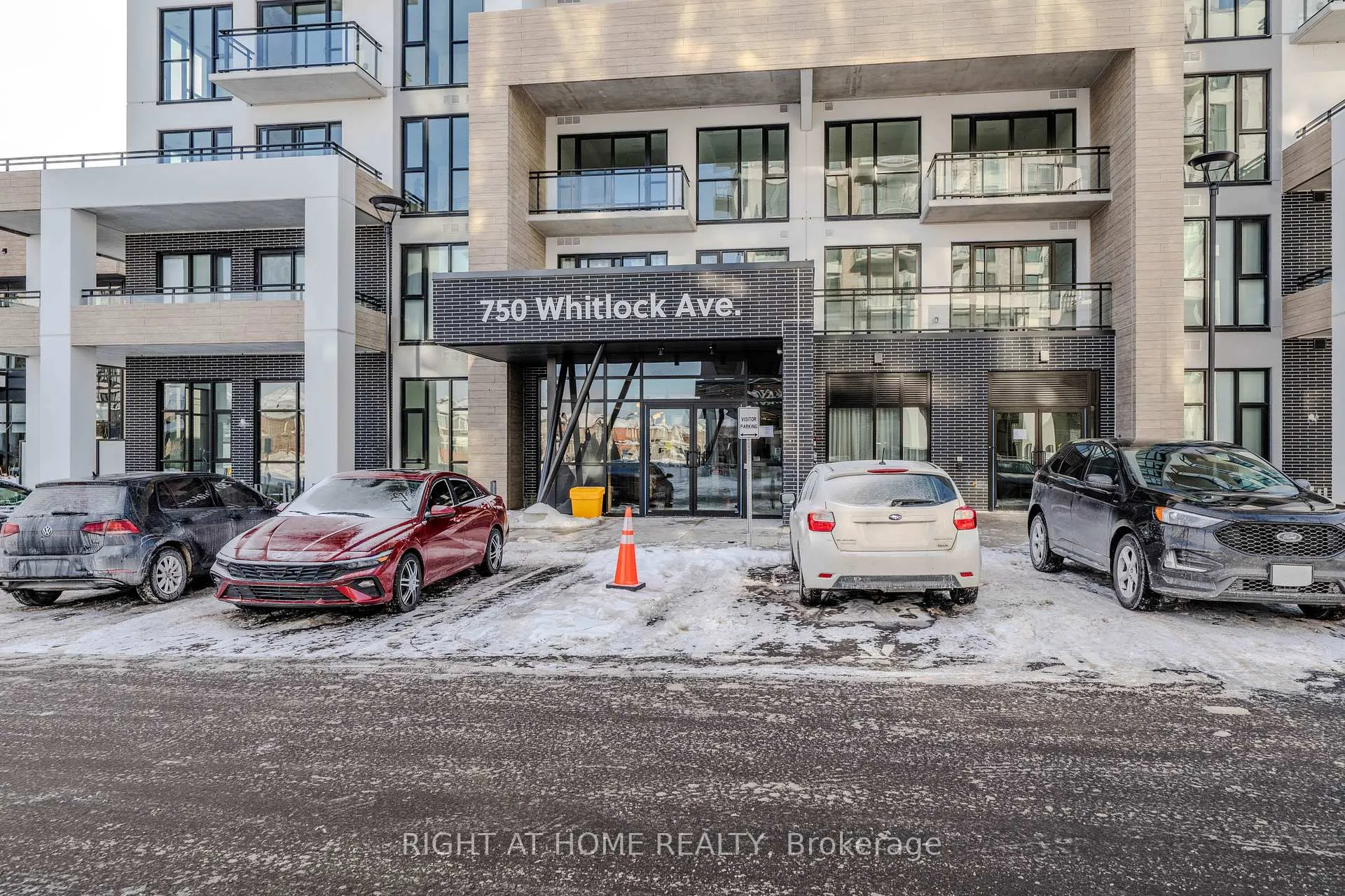 Photo 3 of Unit 607, 750 Whitlock Avenue, Milton, Cobban — HOMEH