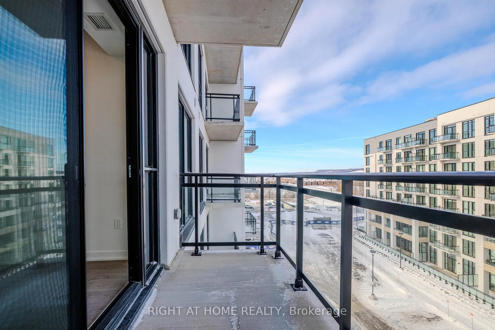 Photo 17 of Unit 607, 750 Whitlock Avenue, Milton, Cobban — HOMEH