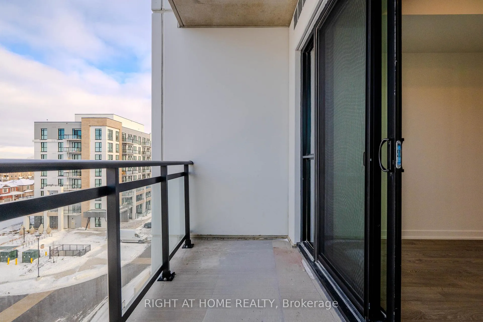 Photo 18 of Unit 607, 750 Whitlock Avenue, Milton, Cobban — HOMEH
