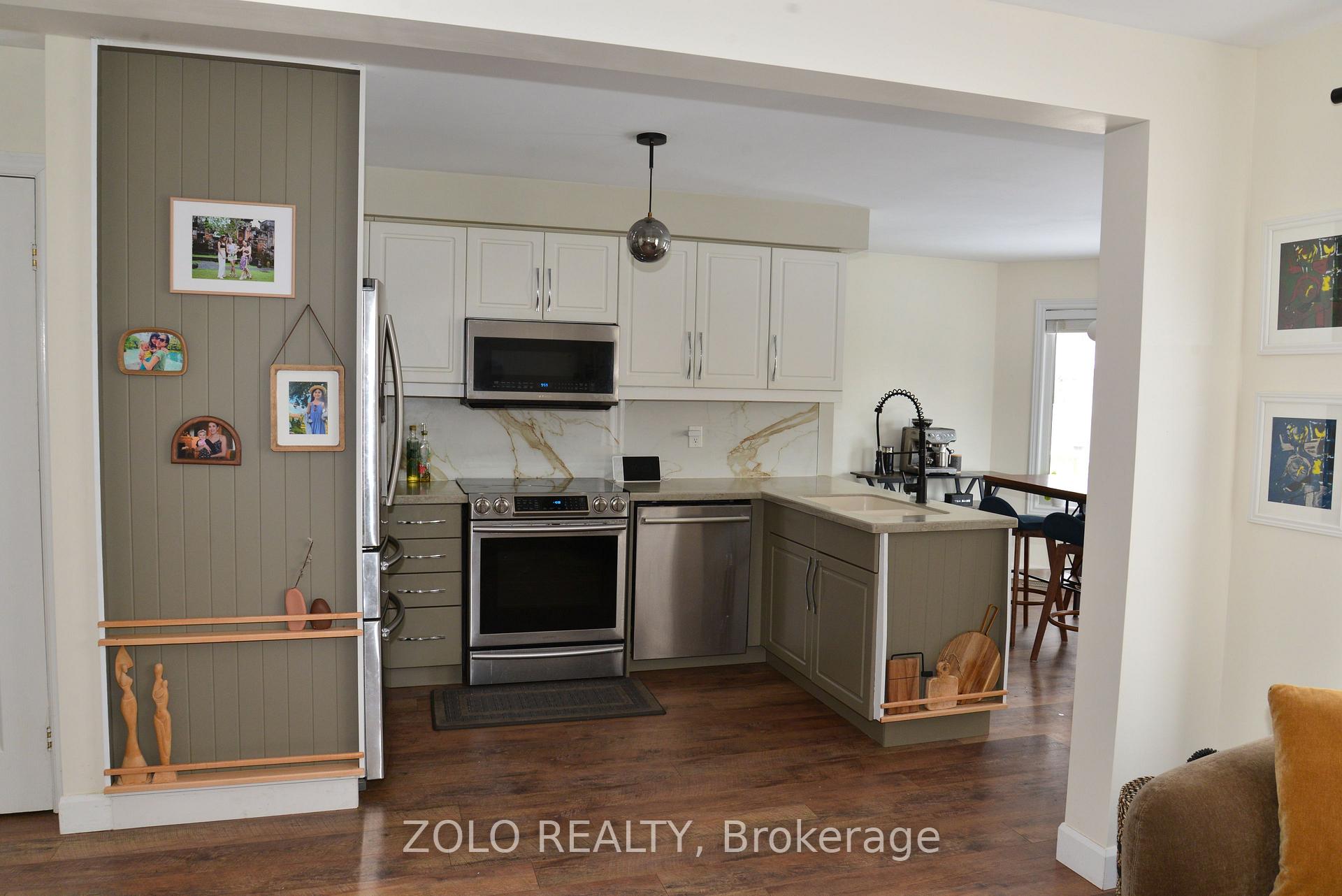 Photo 7 of Unit Upper, 32 Amberview Drive, Georgina, Keswick South — HOMEH