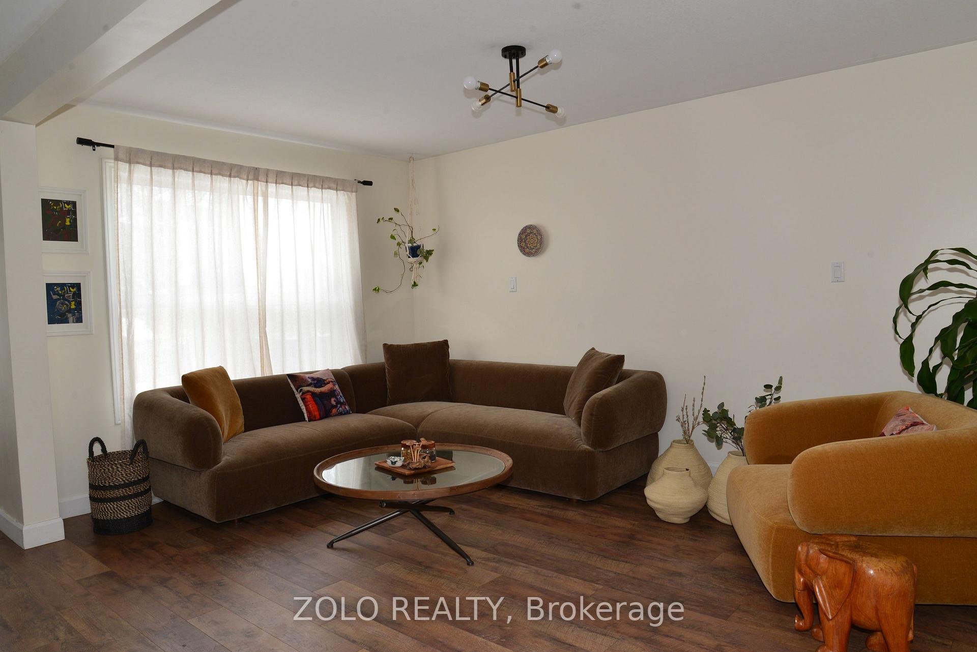 Photo 11 of Unit Upper, 32 Amberview Drive, Georgina, Keswick South — HOMEH