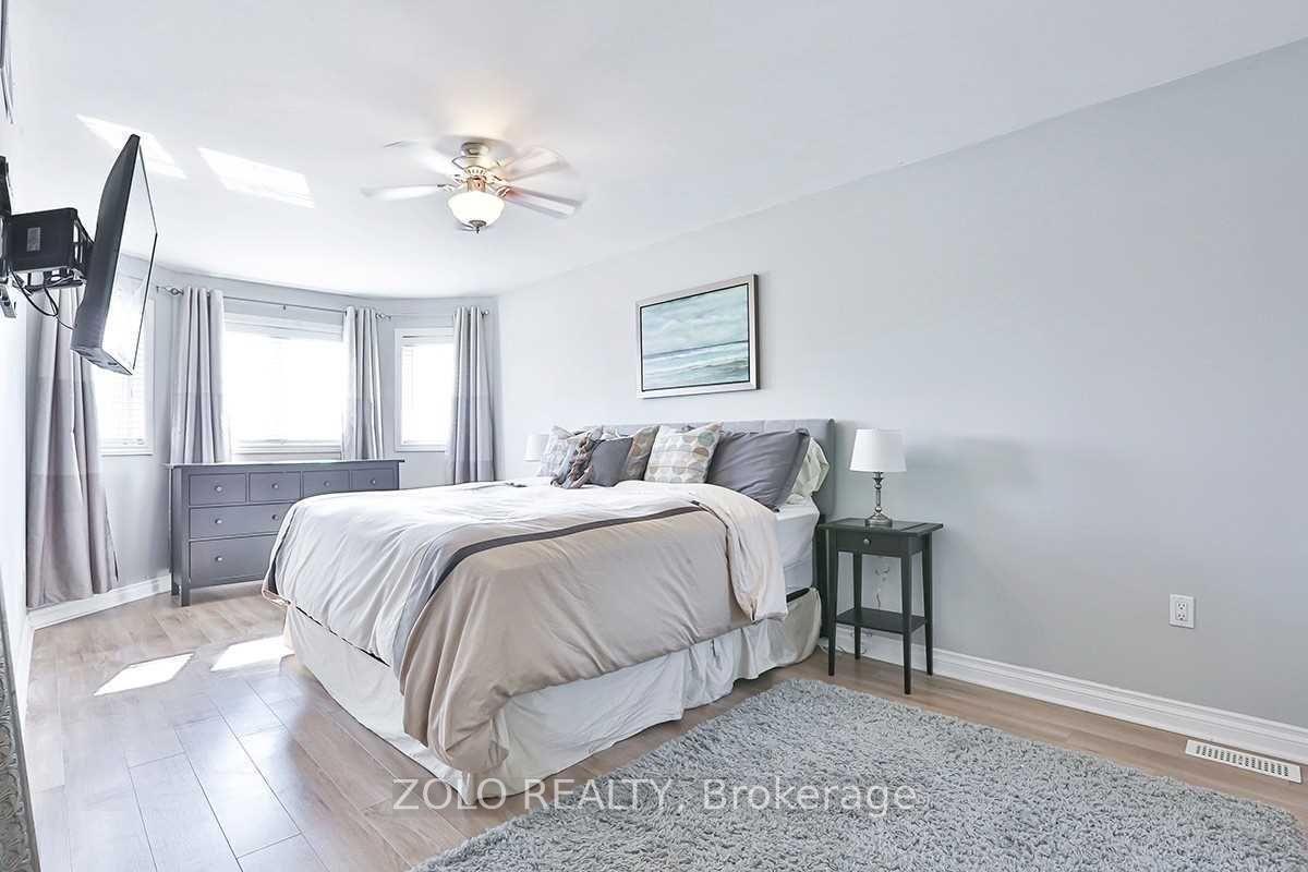 Photo 12 of Unit Upper, 32 Amberview Drive, Georgina, Keswick South — HOMEH