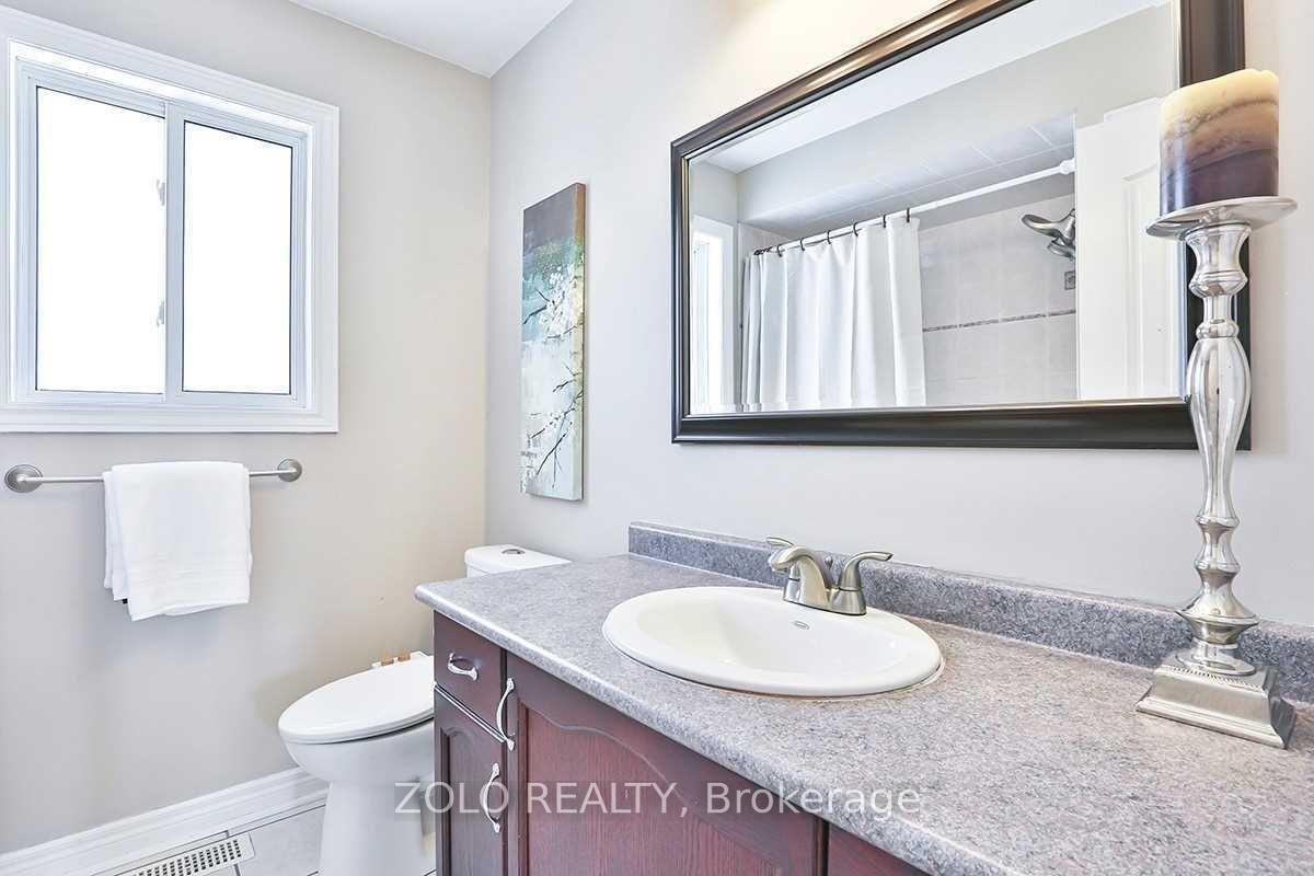 Photo 13 of Unit Upper, 32 Amberview Drive, Georgina, Keswick South — HOMEH