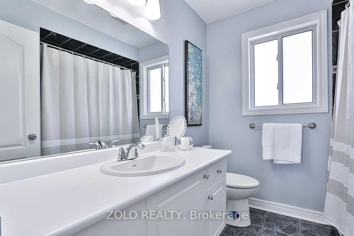 Photo 18 of Unit Upper, 32 Amberview Drive, Georgina, Keswick South — HOMEH