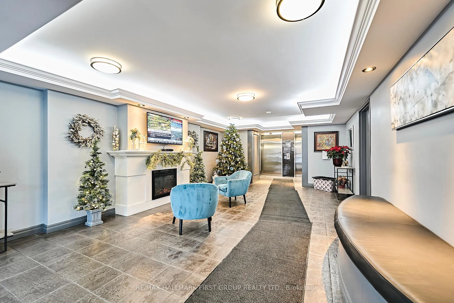 Photo 3 of Unit 801, 1625 Pickering Parkway, Pickering, Village East — HOMEH
