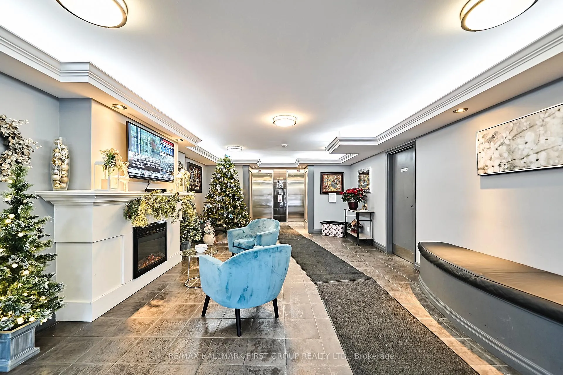Photo 4 of Unit 801, 1625 Pickering Parkway, Pickering, Village East — HOMEH