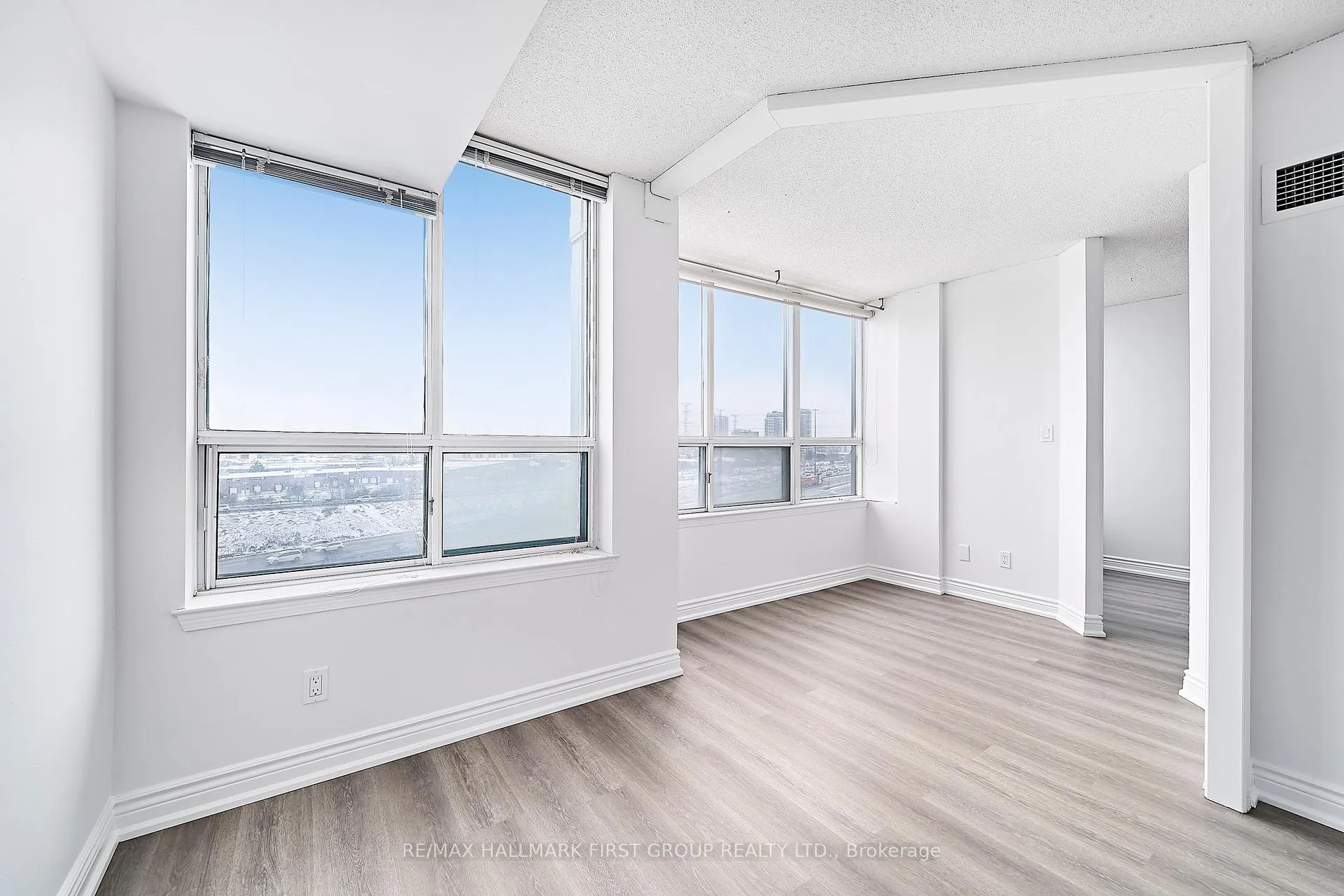 Photo 19 of Unit 801, 1625 Pickering Parkway, Pickering, Village East — HOMEH