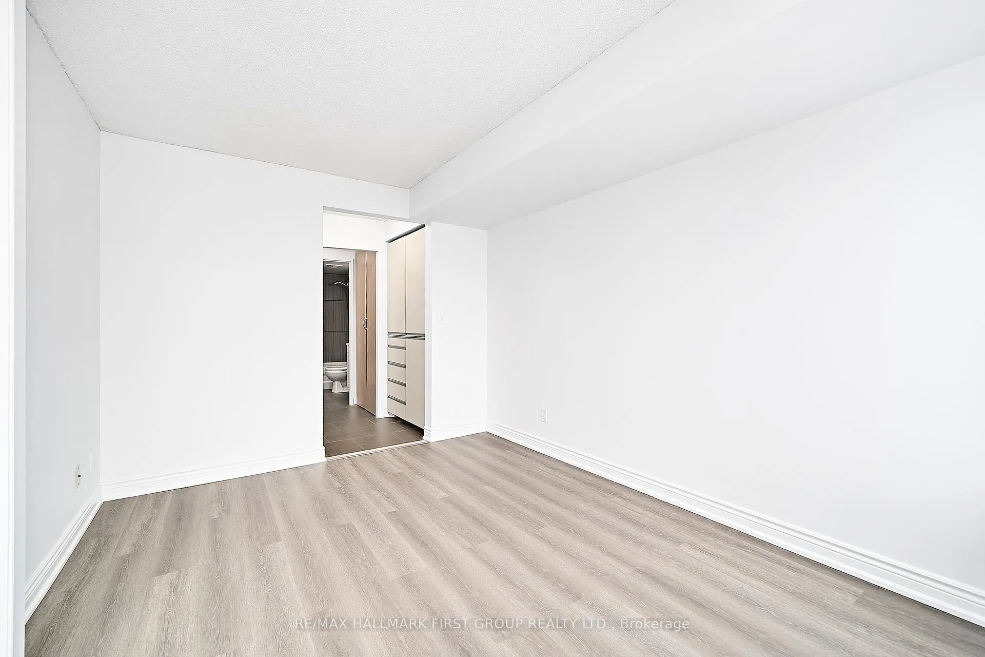 Photo 20 of Unit 801, 1625 Pickering Parkway, Pickering, Village East — HOMEH