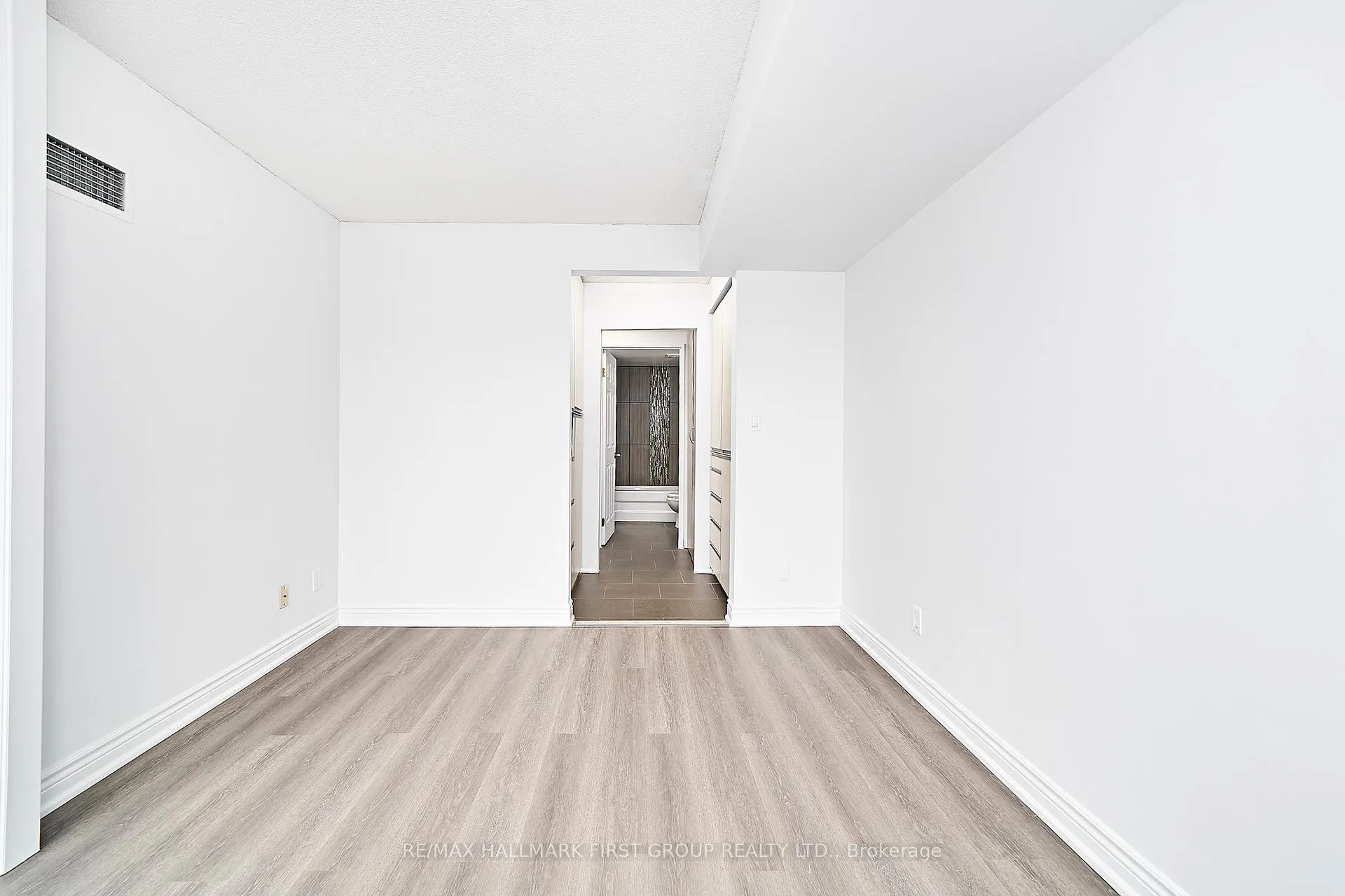 Photo 22 of Unit 801, 1625 Pickering Parkway, Pickering, Village East — HOMEH