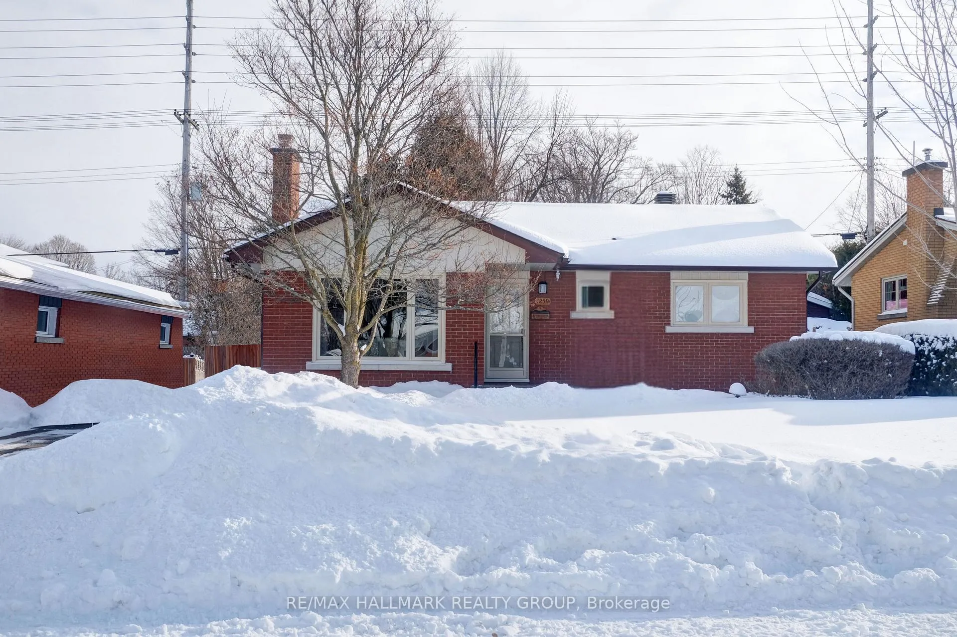 Photo 2 of 1259 Placid Street, Ottawa, Queensway Terrace South/Ridgeview — HOMEH