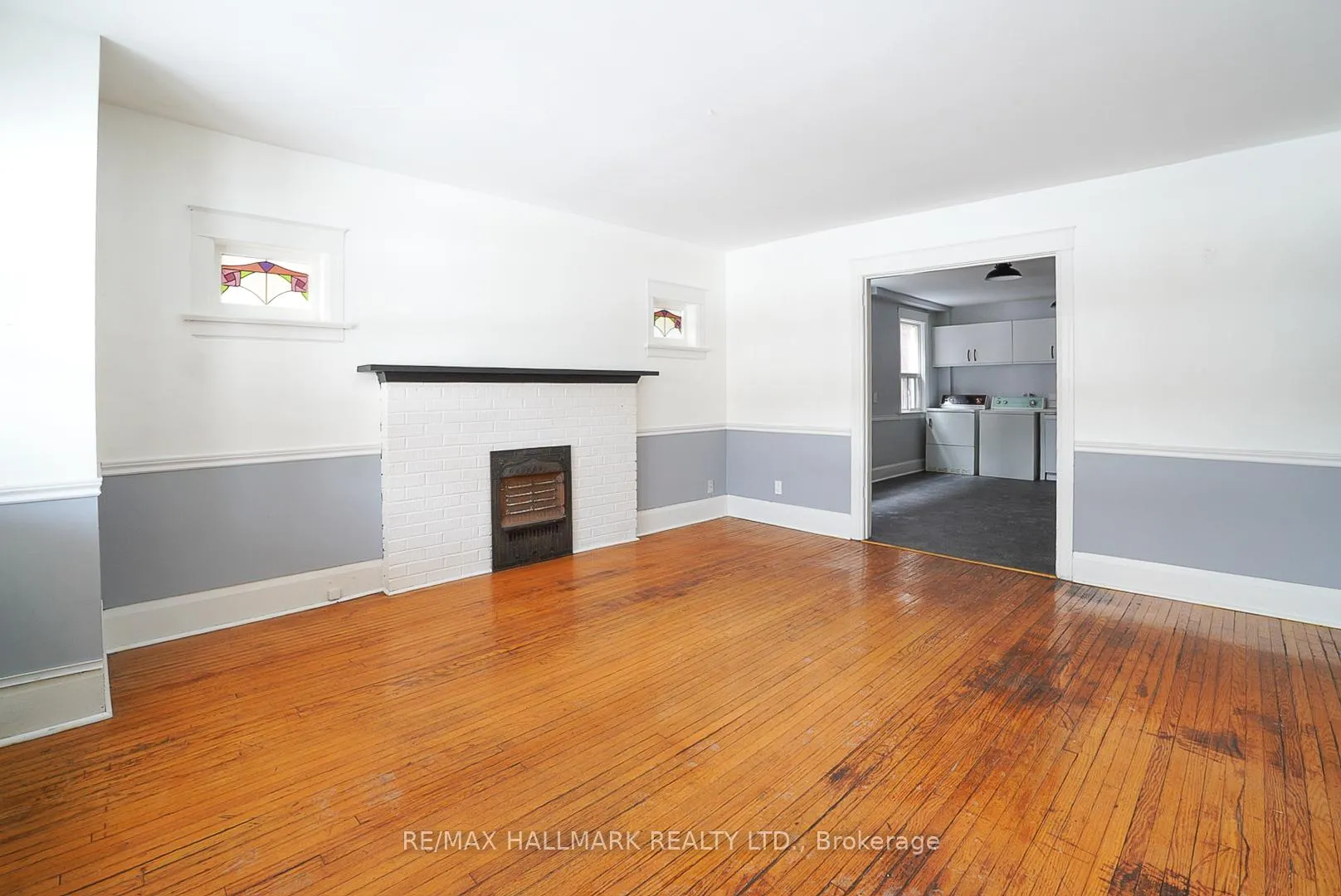 Photo 2 of Unit Main Floor, 44 Scarboro Beach Boulevard, Toronto, The Beaches — HOMEH