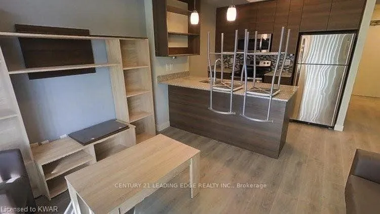Photo 4 of Unit 910, 318 Spruce Street, Waterloo, Lakeshore Village — HOMEH