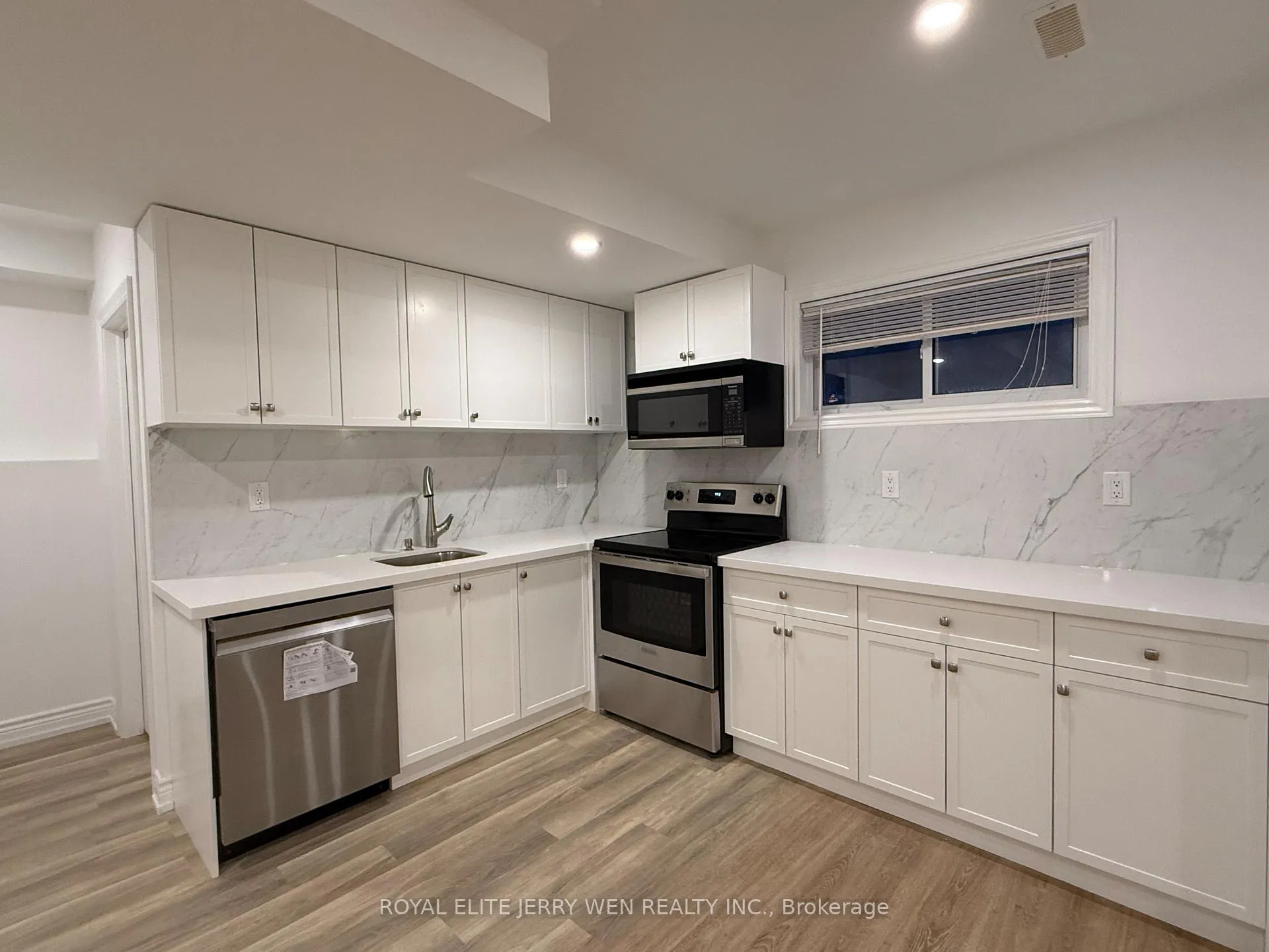 Photo 3 of Unit Basement, 266 Cedarholme Avenue, Georgina, Keswick South — HOMEH