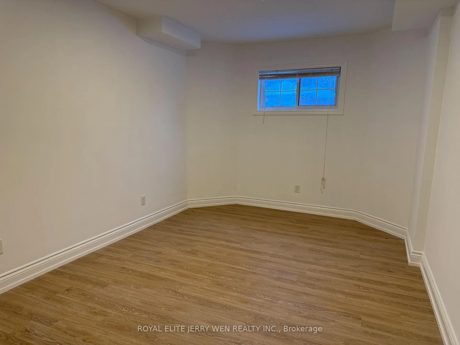 Photo 9 of Unit Basement, 266 Cedarholme Avenue, Georgina, Keswick South — HOMEH