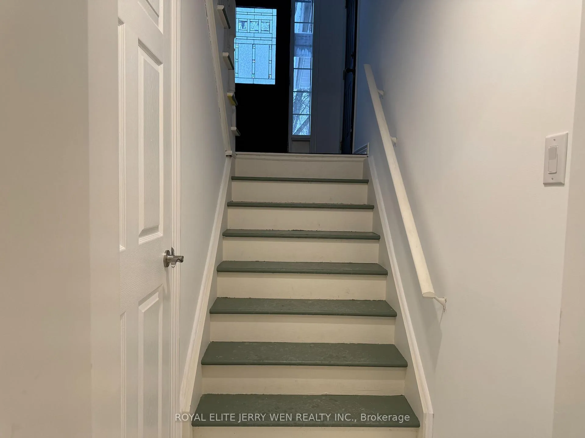 Photo 12 of Unit Basement, 266 Cedarholme Avenue, Georgina, Keswick South — HOMEH