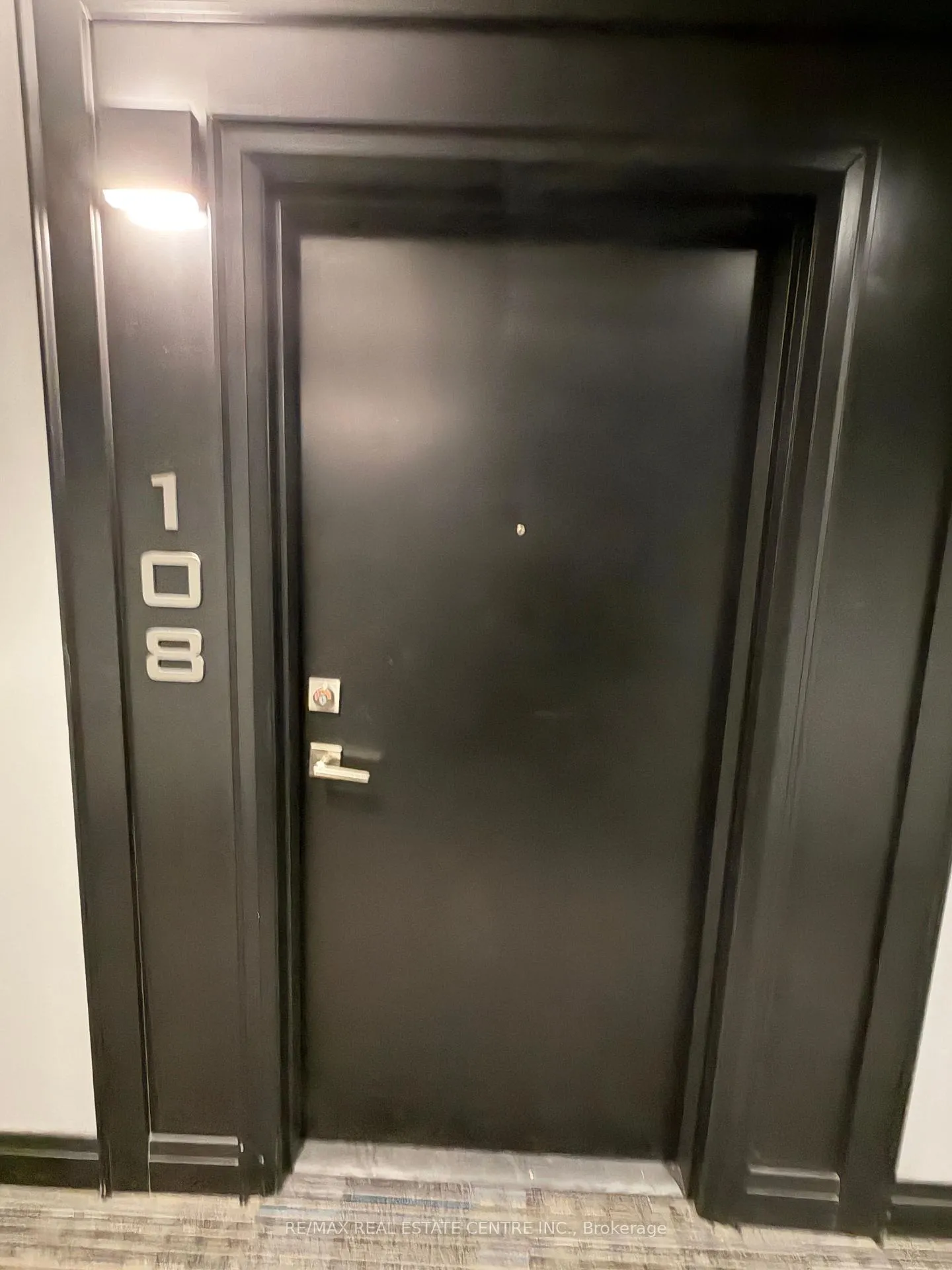 Photo 4 of Unit 108, 200 Lagerfeld Drive, Brampton, Brampton North — HOMEH