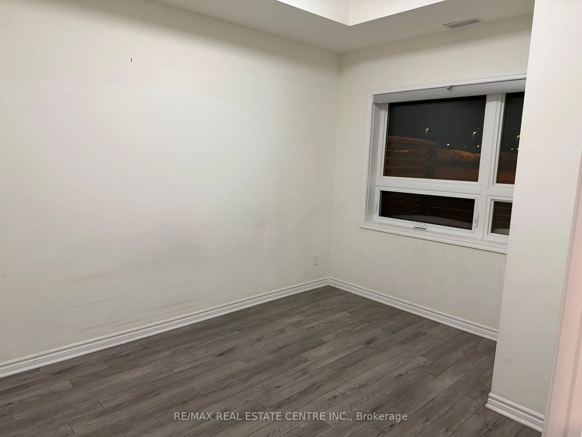Photo 7 of Unit 108, 200 Lagerfeld Drive, Brampton, Brampton North — HOMEH