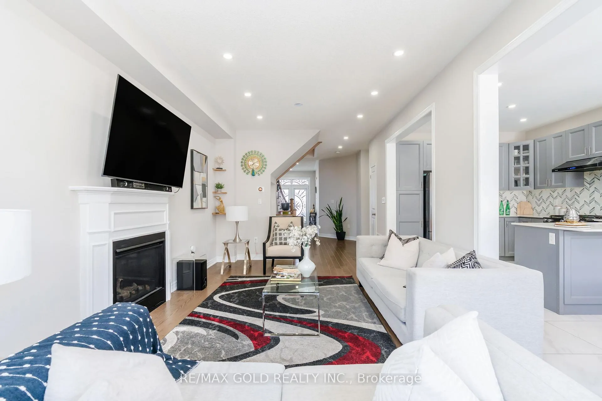 Photo 6 of 5 Dale Meadows Road, Brampton, Northwest Brampton — HOMEH
