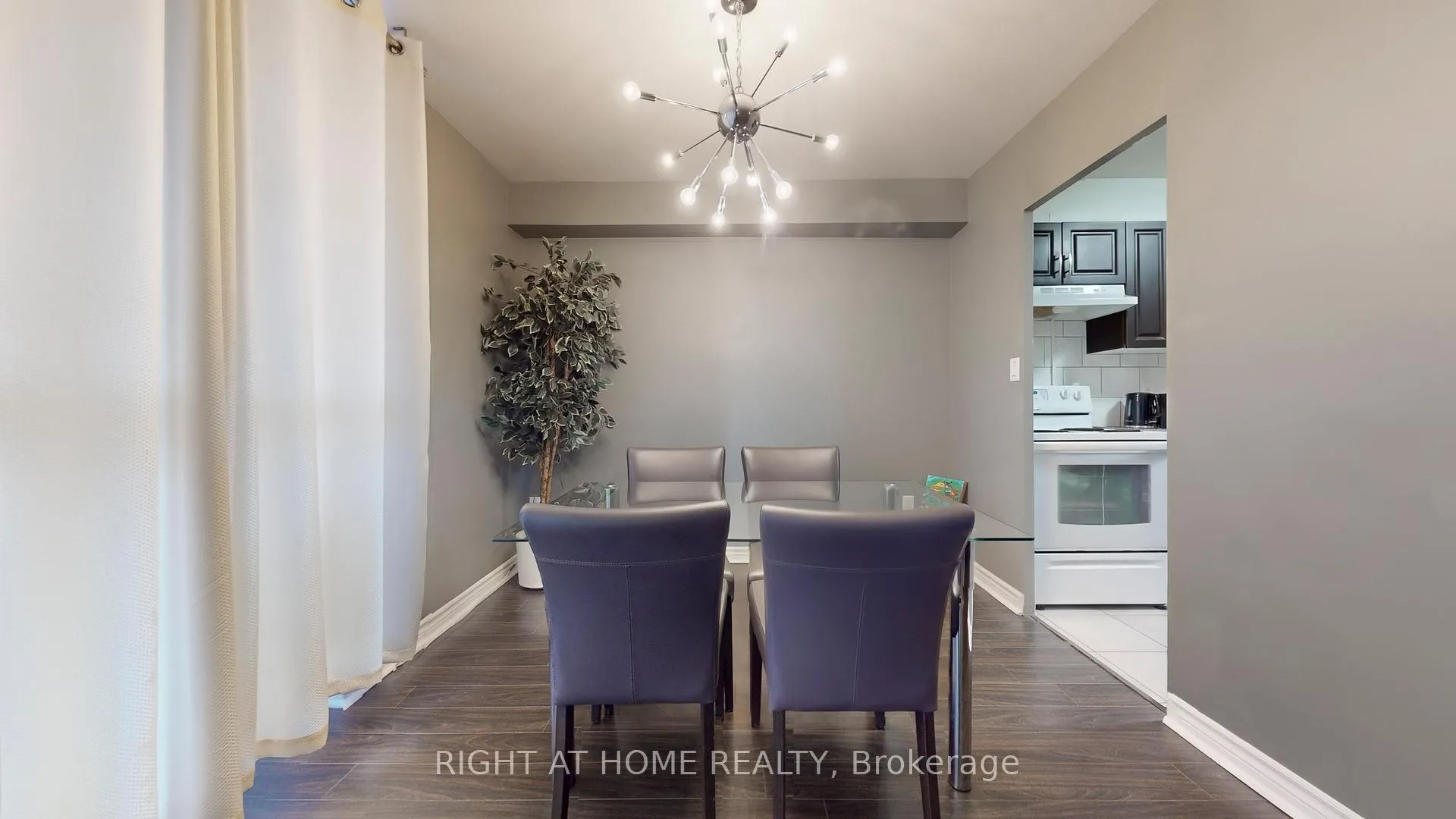 Photo 7 of Unit 219, 5 Massey Square, Toronto, Crescent Town — HOMEH