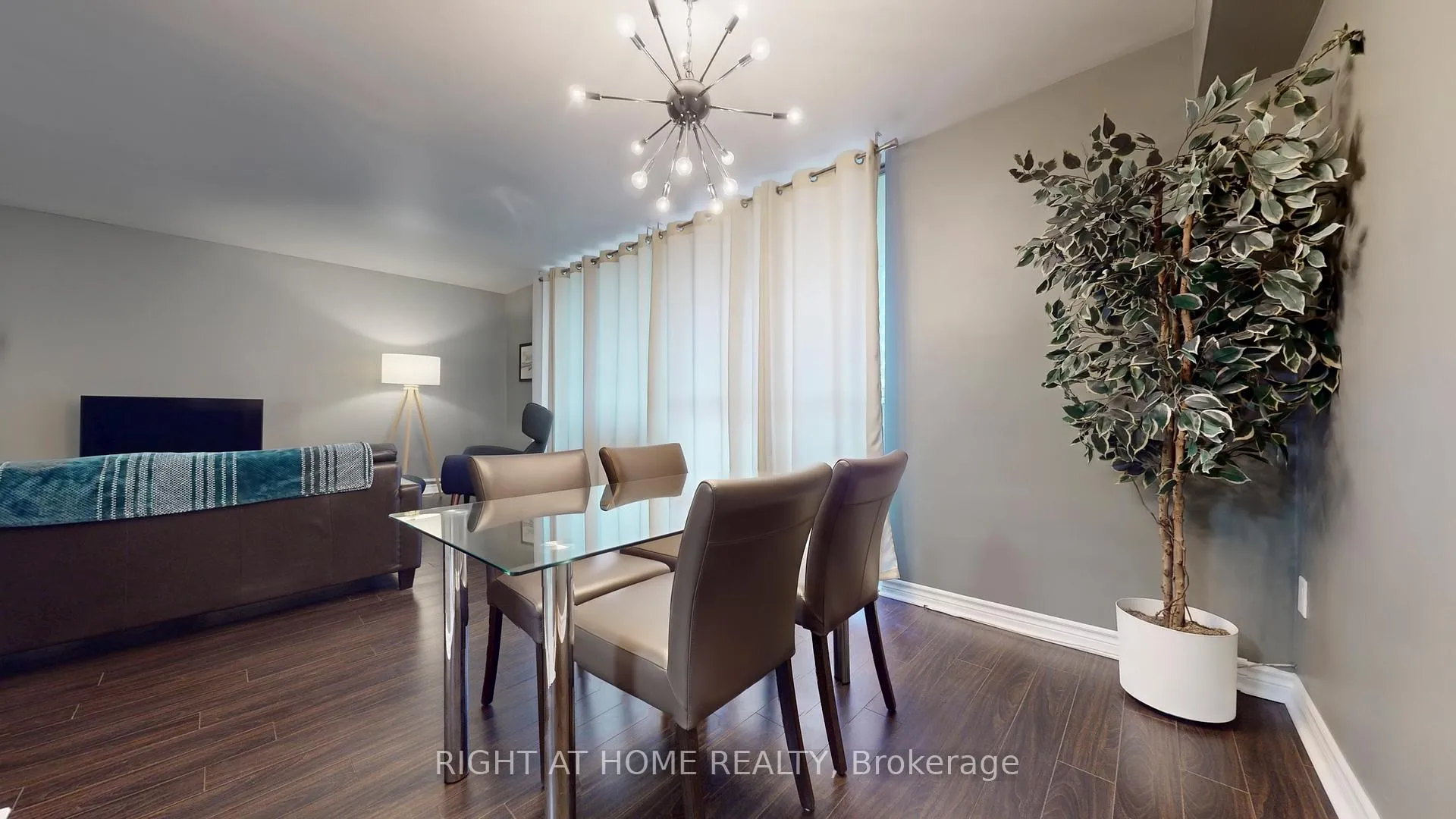 Photo 8 of Unit 219, 5 Massey Square, Toronto, Crescent Town — HOMEH