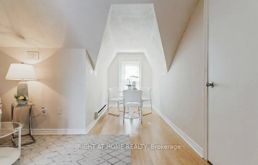 Photo 7 of Unit 301, 27 Hamilton St, Toronto, South Riverdale — HOMEH