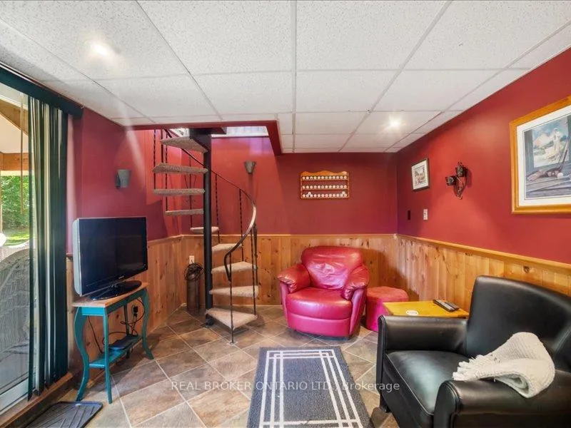 Photo 23 of 931 Bayview Avenue, Whitby, Downtown Whitby — HOMEH