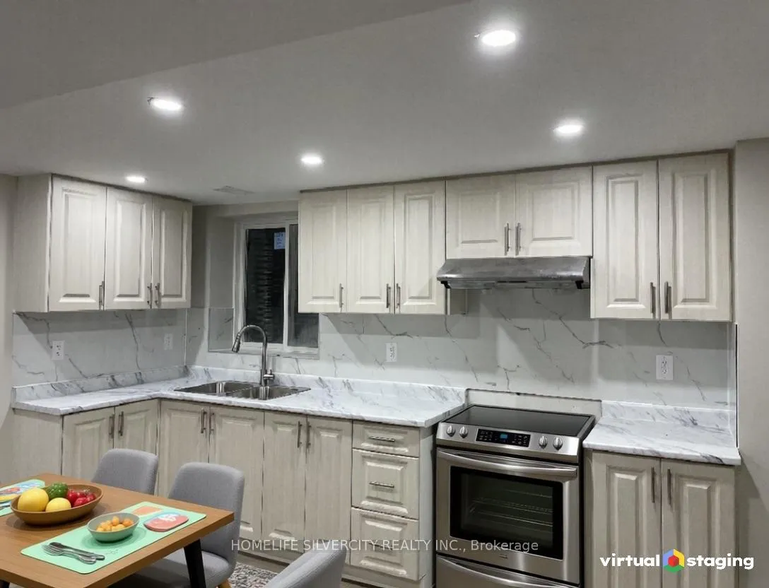 Photo 1 of 7 Mandrain Crescent, Brampton, Bramalea North Industrial — HOMEH