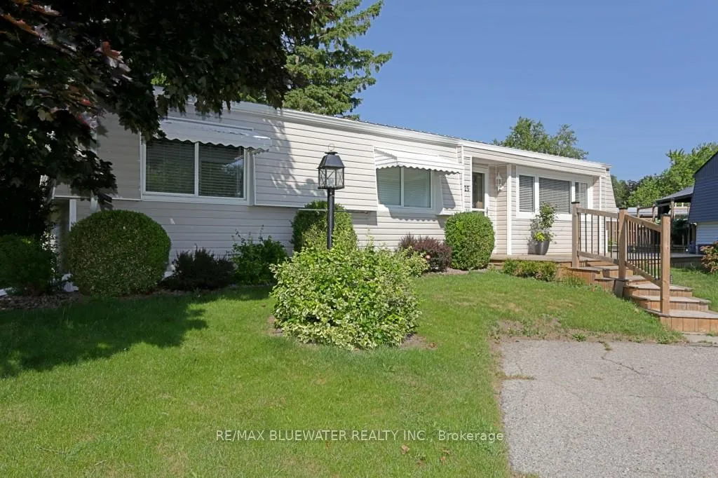Photo 3 of 25 Maple Grove Court E, South Huron, Stephen — HOMEH