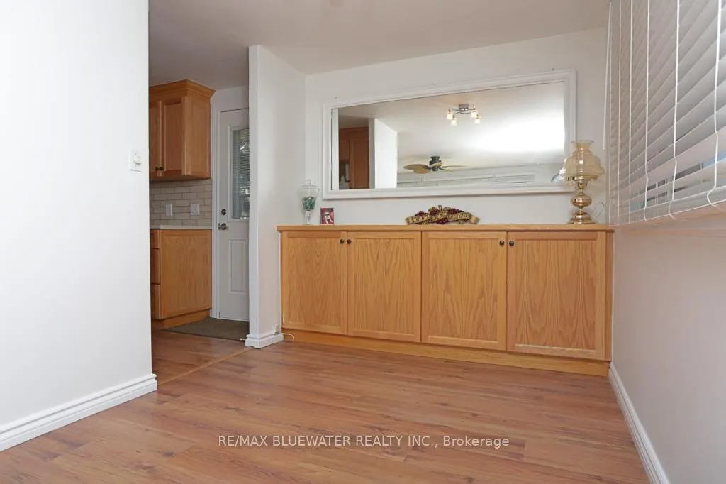 Photo 8 of 25 Maple Grove Court E, South Huron, Stephen — HOMEH