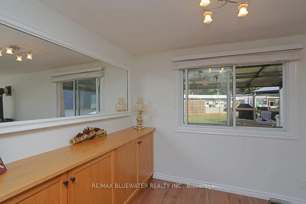 Photo 9 of 25 Maple Grove Court E, South Huron, Stephen — HOMEH