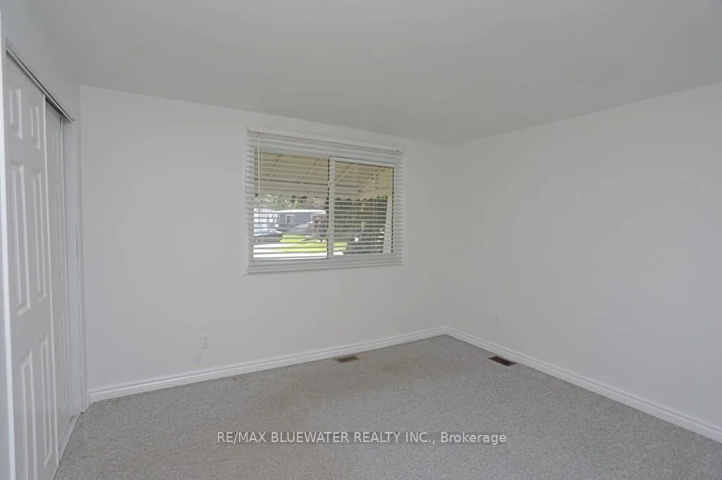 Photo 13 of 25 Maple Grove Court E, South Huron, Stephen — HOMEH