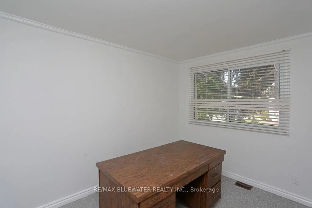 Photo 15 of 25 Maple Grove Court E, South Huron, Stephen — HOMEH