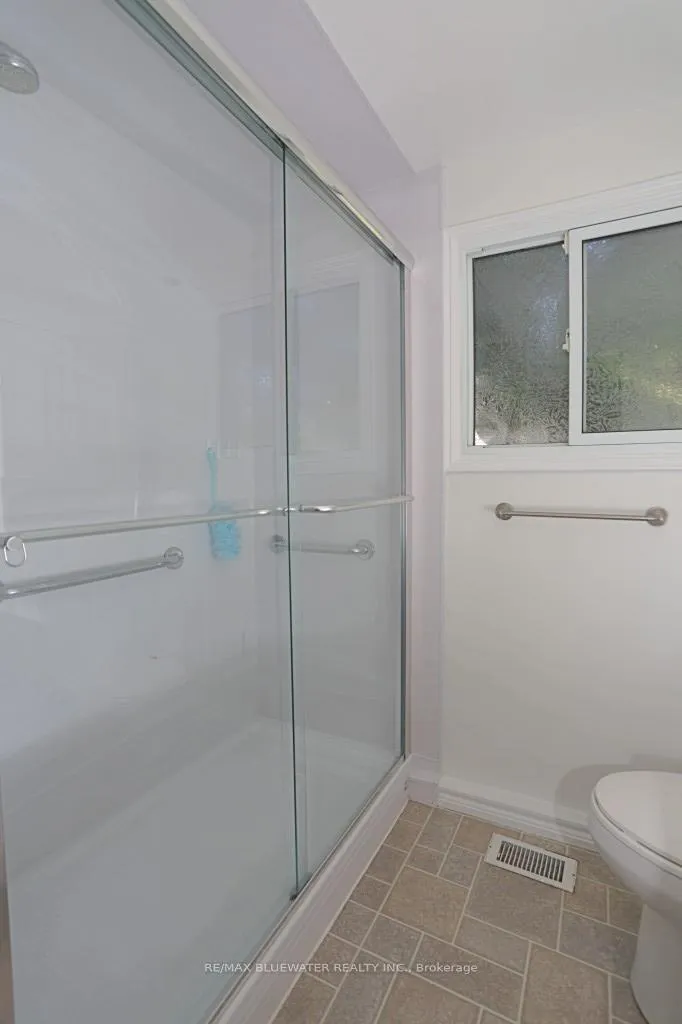 Photo 18 of 25 Maple Grove Court E, South Huron, Stephen — HOMEH