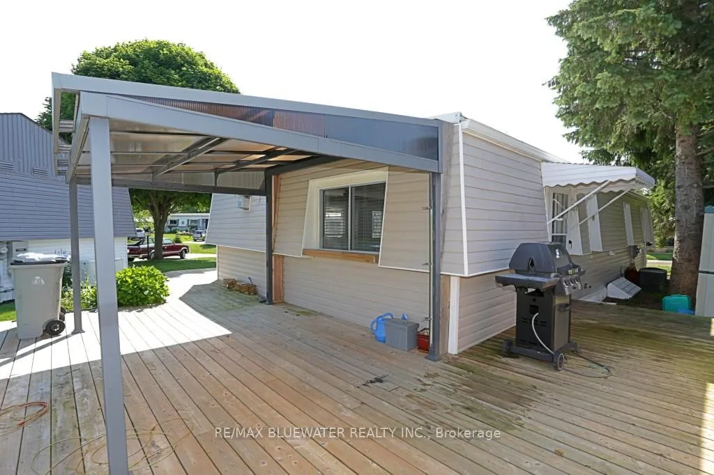 Photo 19 of 25 Maple Grove Court E, South Huron, Stephen — HOMEH