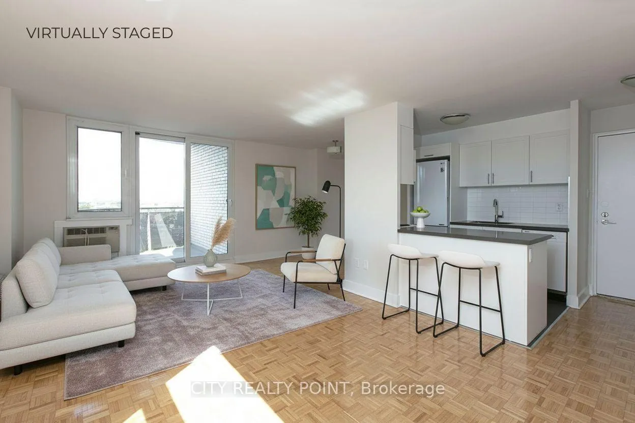 Front of Unit 305, 485 Huron Street
