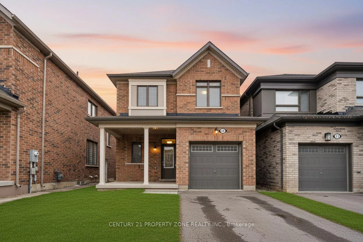 Front of 13 Boothill Drive N
