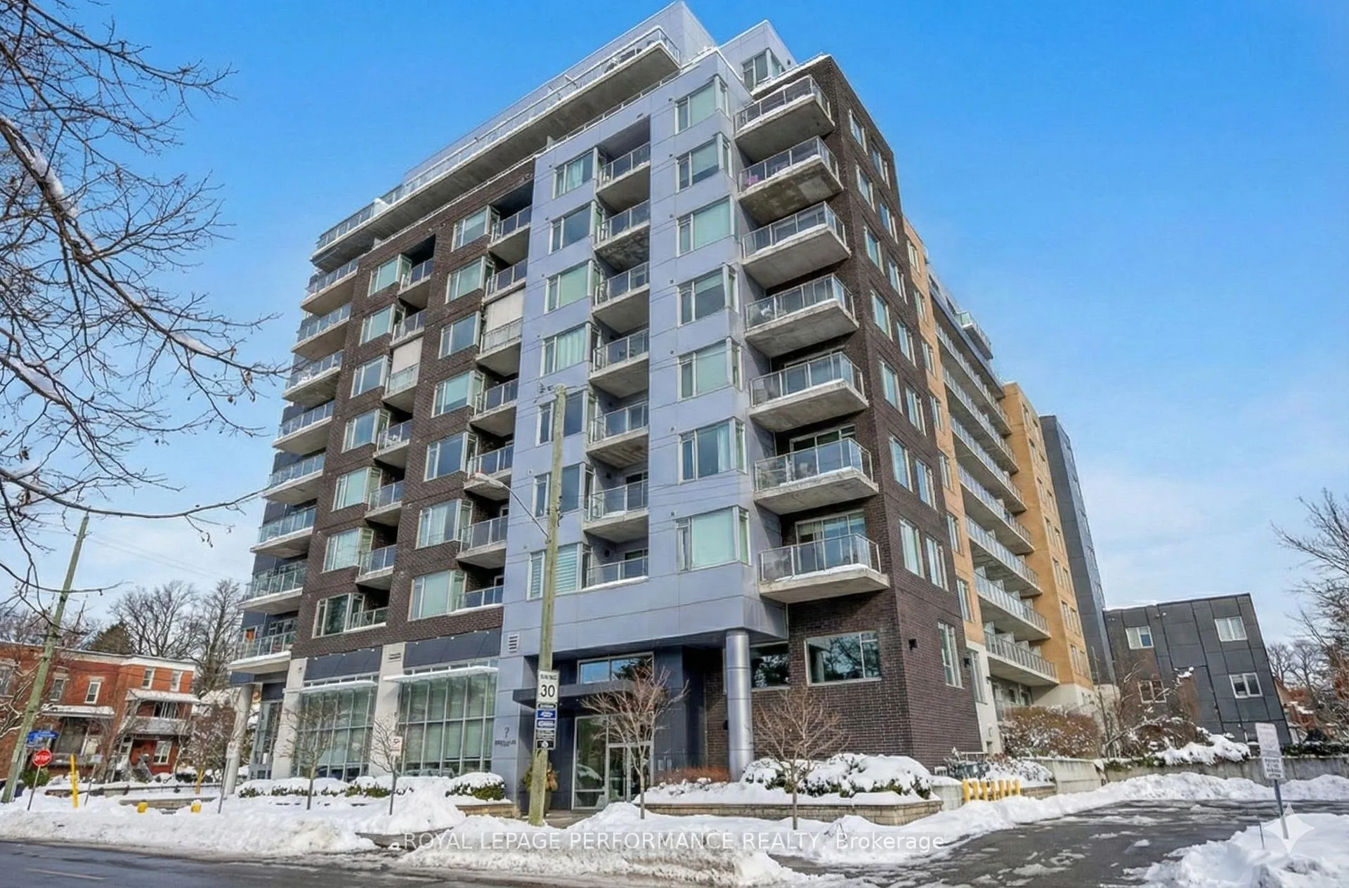 Front of Unit 413, 7 Marquette Avenue