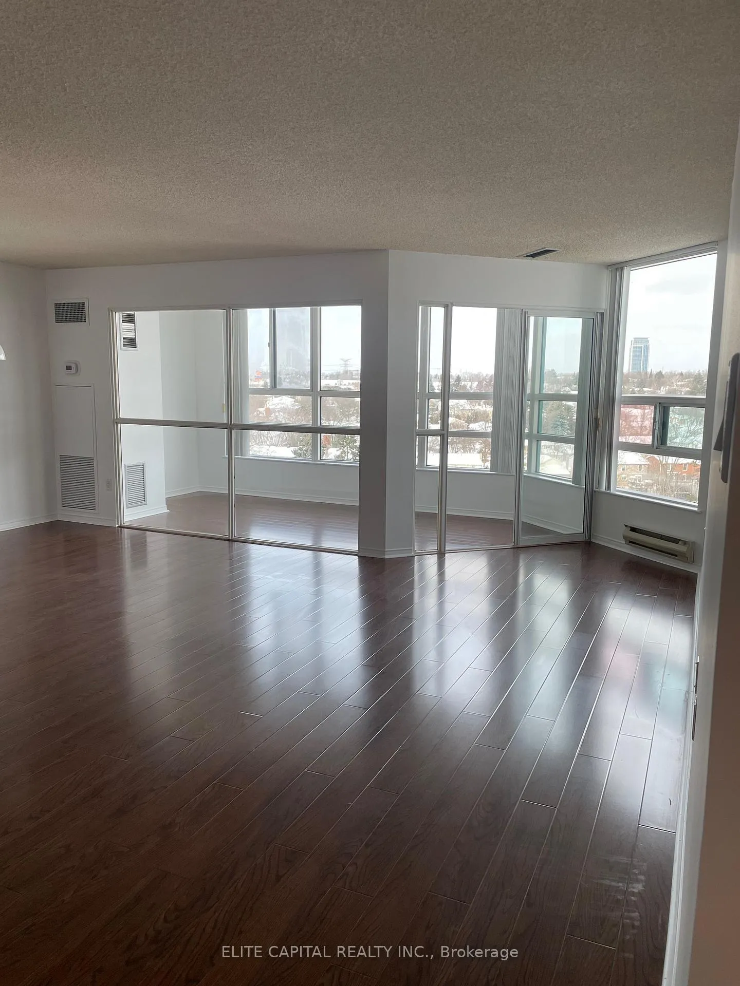 Photo 17 of Unit 1003, 7905 Bayview Avenue, Markham, Aileen-Willowbrook — HOMEH