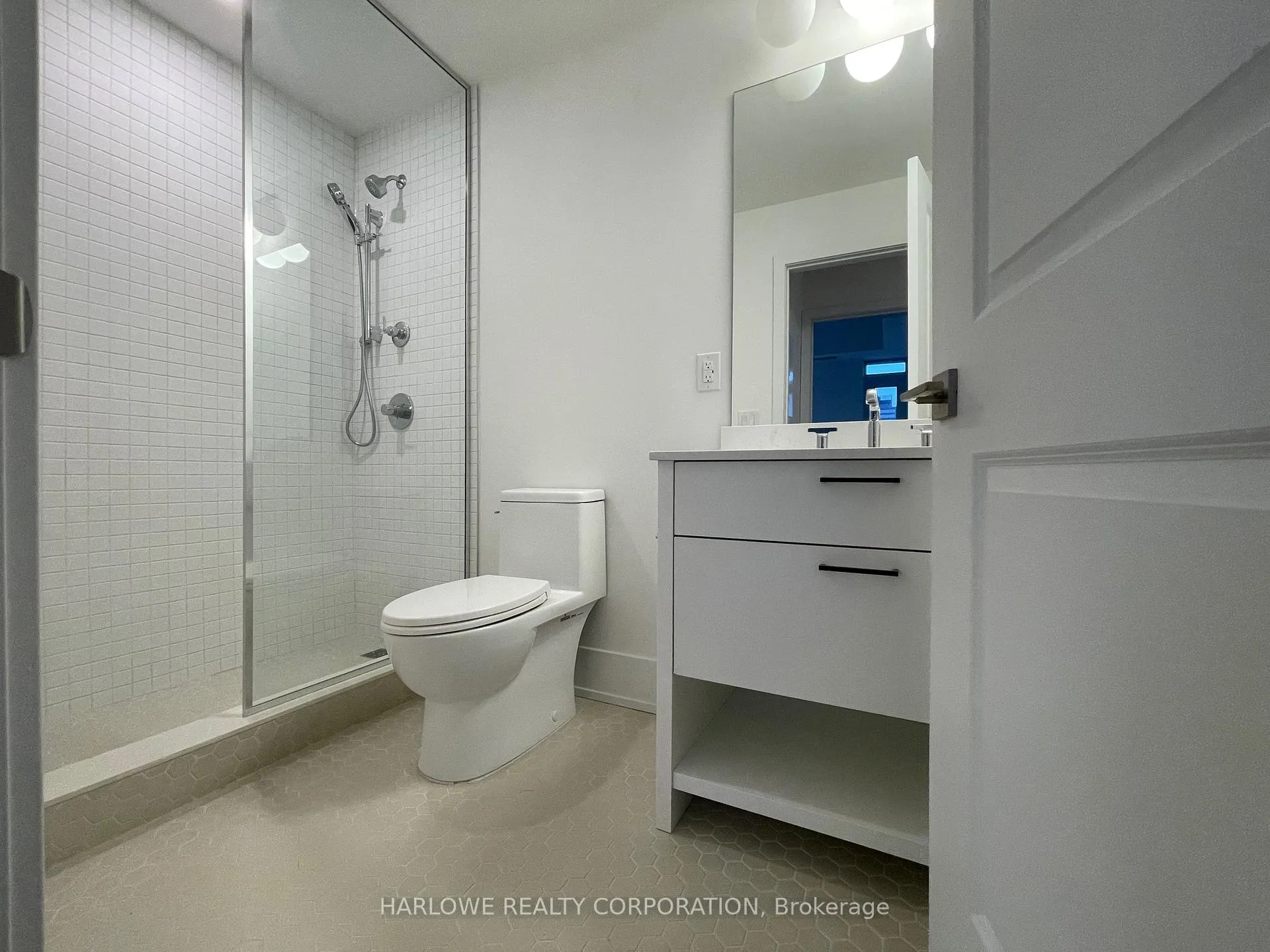 Photo 4 of Unit 1309, 206 King Street W, Hamilton, Central — HOMEH