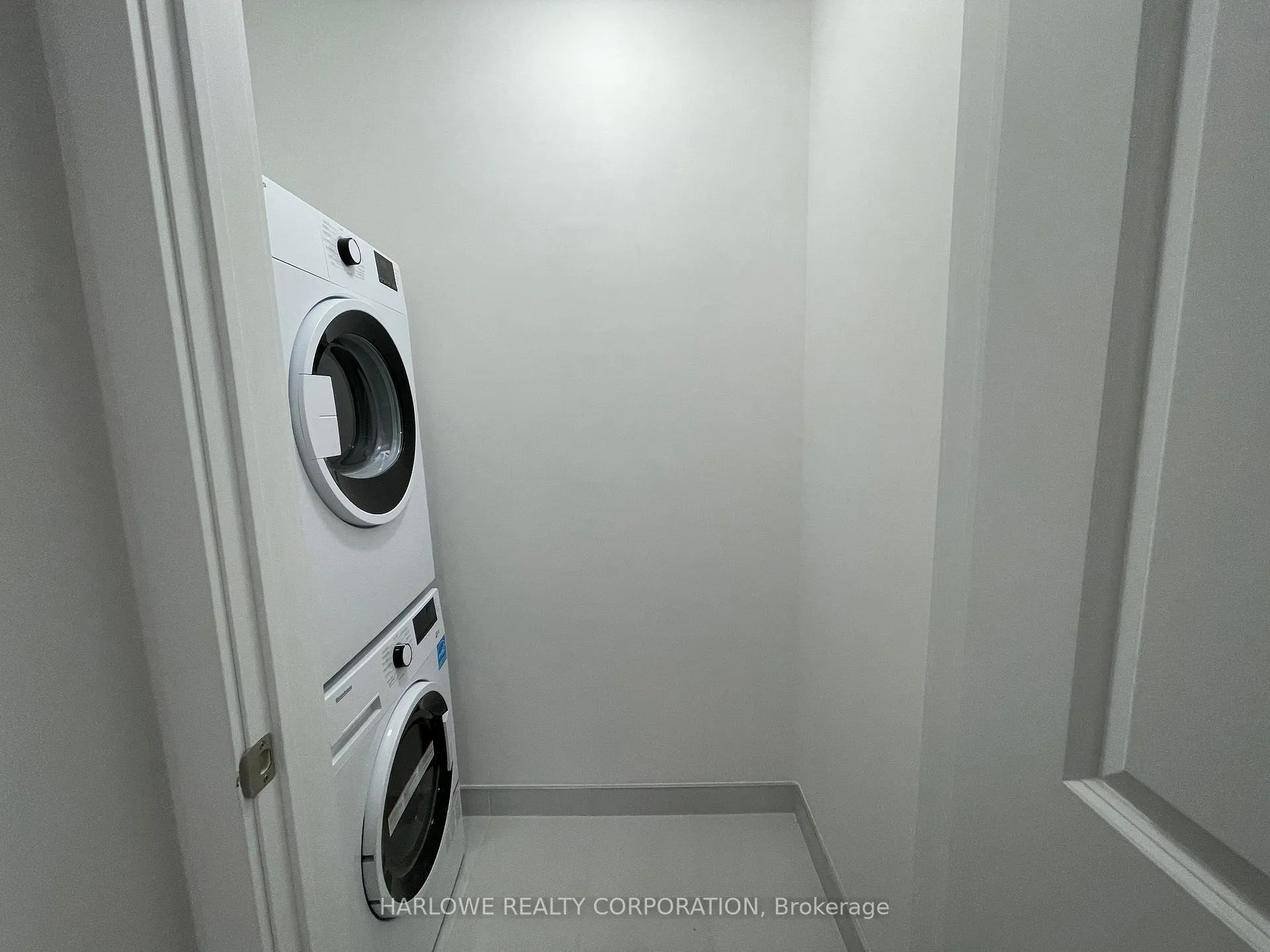 Photo 8 of Unit 1309, 206 King Street W, Hamilton, Central — HOMEH