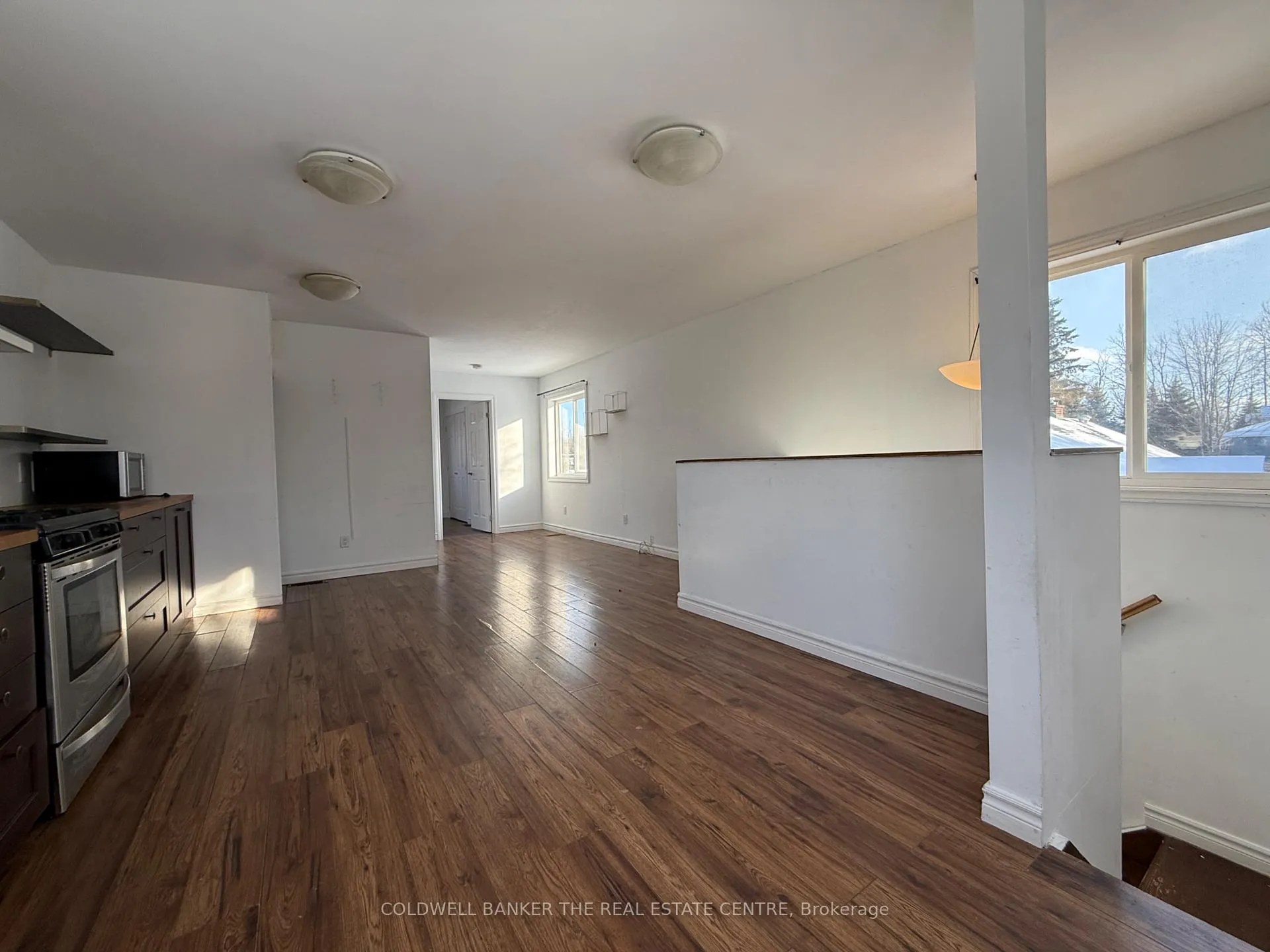 Photo 8 of Unit Upper, 27182A Civic Centre Road, Georgina, Historic Lakeshore Communities — HOMEH
