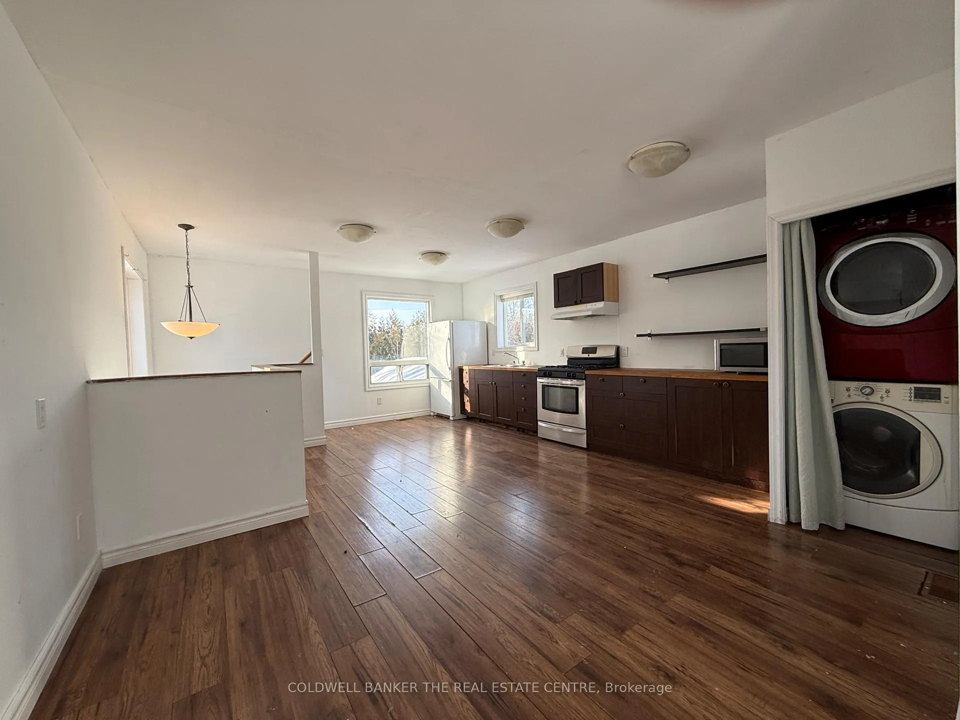 Photo 10 of Unit Upper, 27182A Civic Centre Road, Georgina, Historic Lakeshore Communities — HOMEH