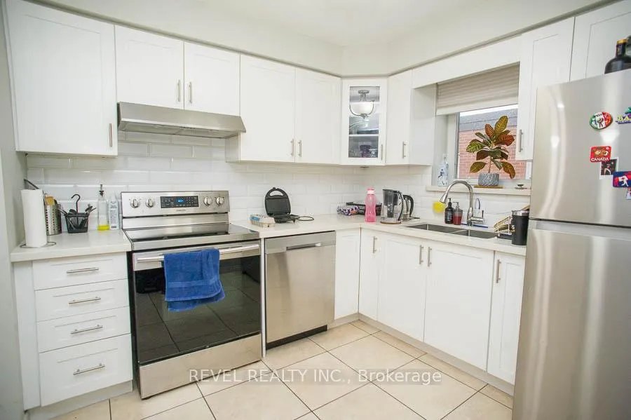 Photo 5 of Unit 34, 832 Concession Street, Hamilton, Raleigh — HOMEH
