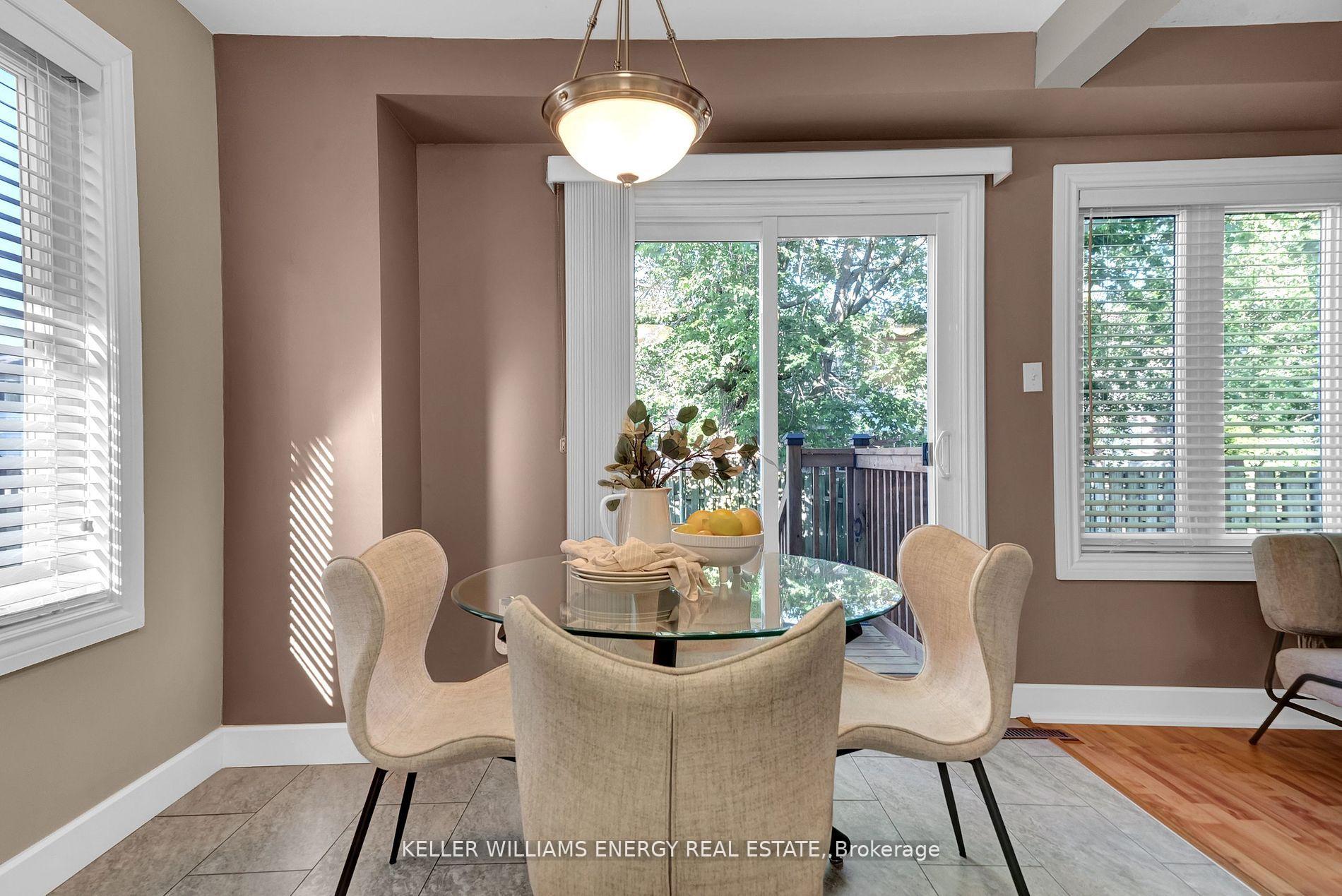 Photo 19 of 37 Poolton Crescent, Clarington, Courtice — HOMEH