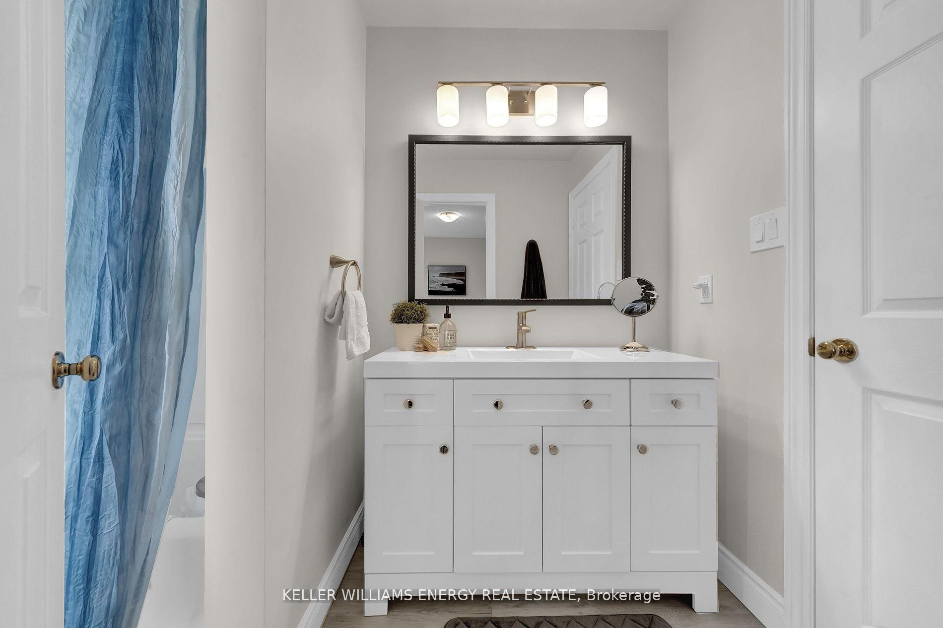 Photo 27 of 37 Poolton Crescent, Clarington, Courtice — HOMEH