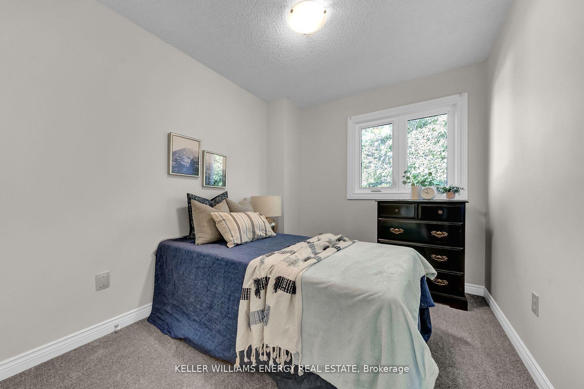 Photo 29 of 37 Poolton Crescent, Clarington, Courtice — HOMEH
