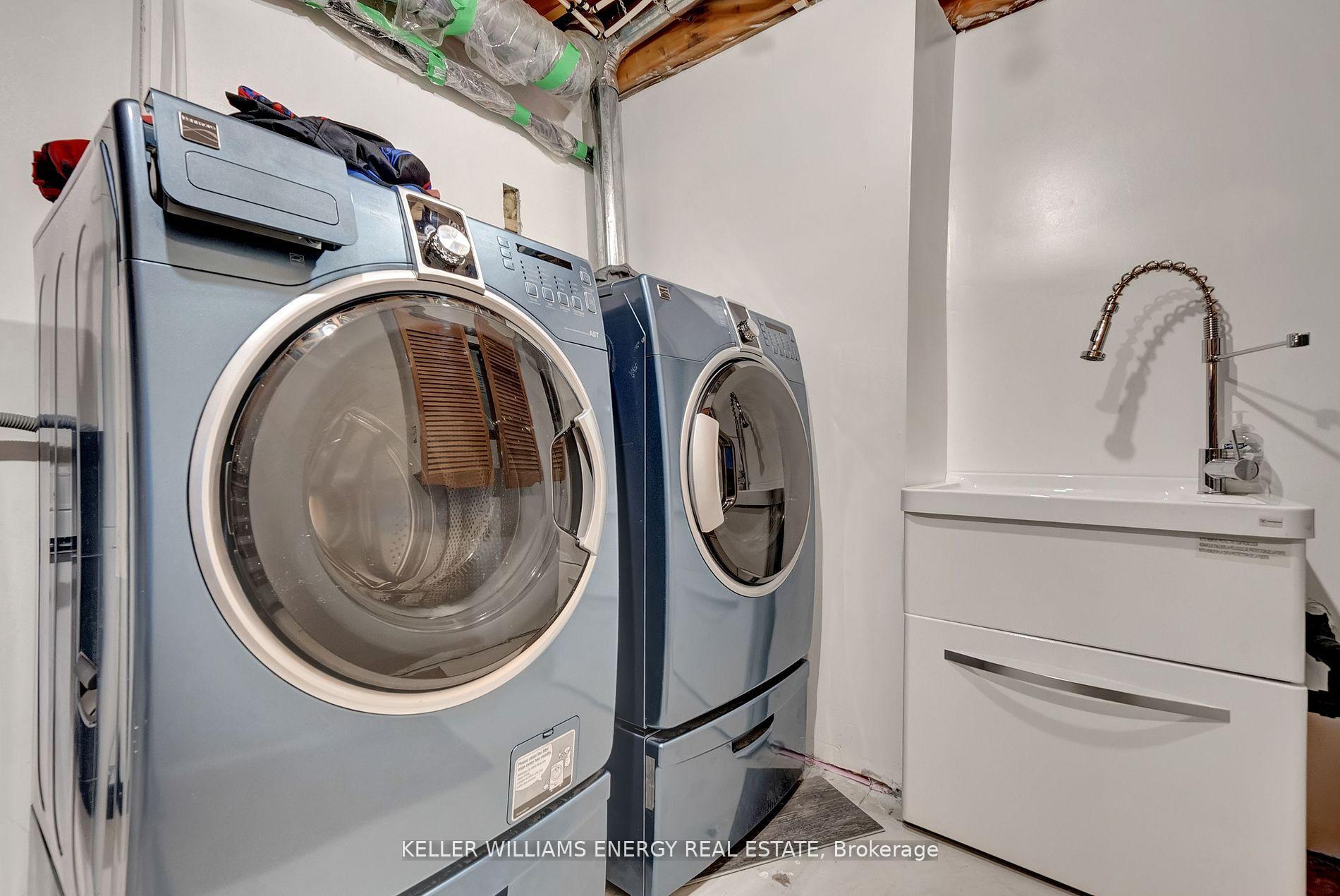 Photo 30 of 37 Poolton Crescent, Clarington, Courtice — HOMEH
