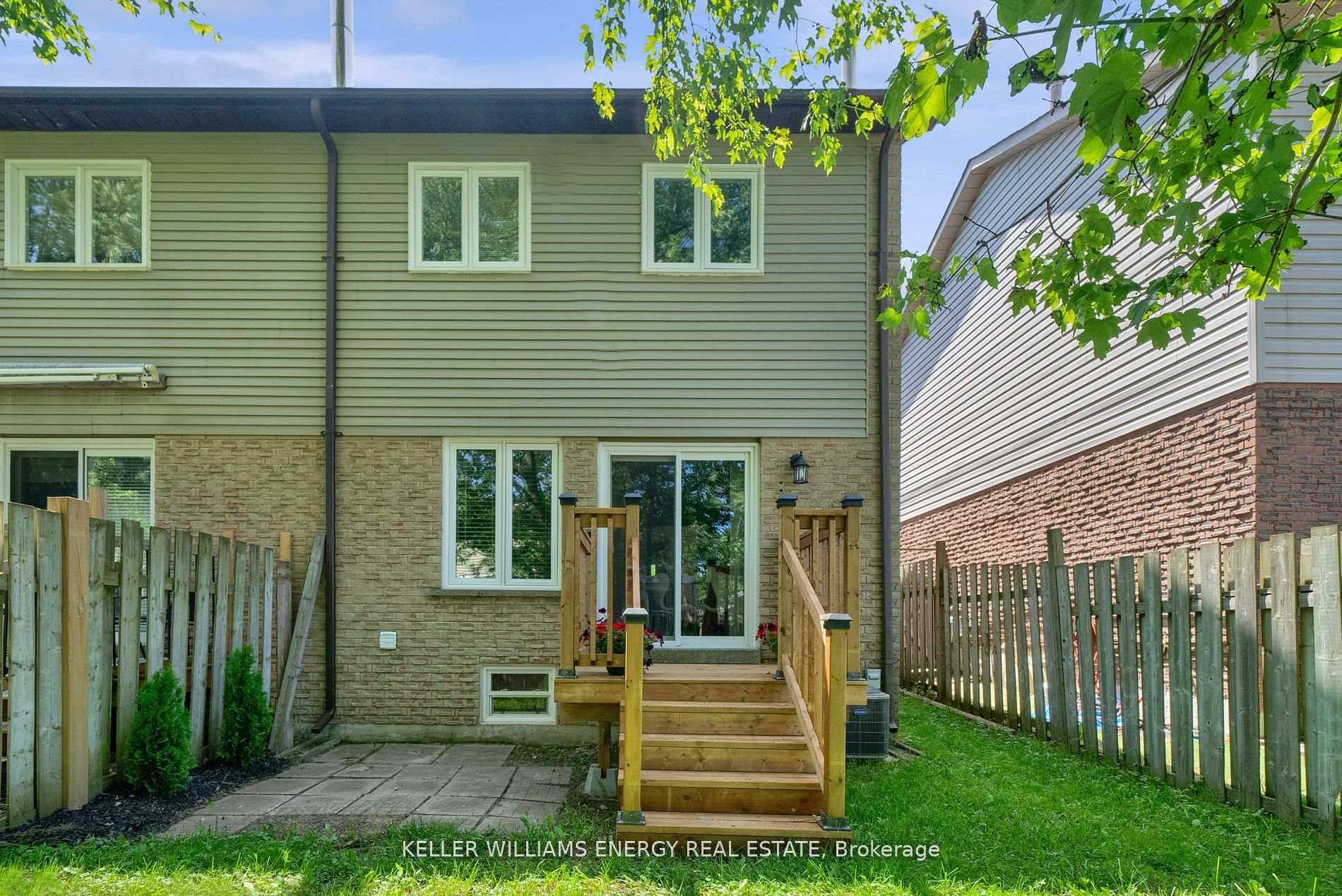 Photo 40 of 37 Poolton Crescent, Clarington, Courtice — HOMEH