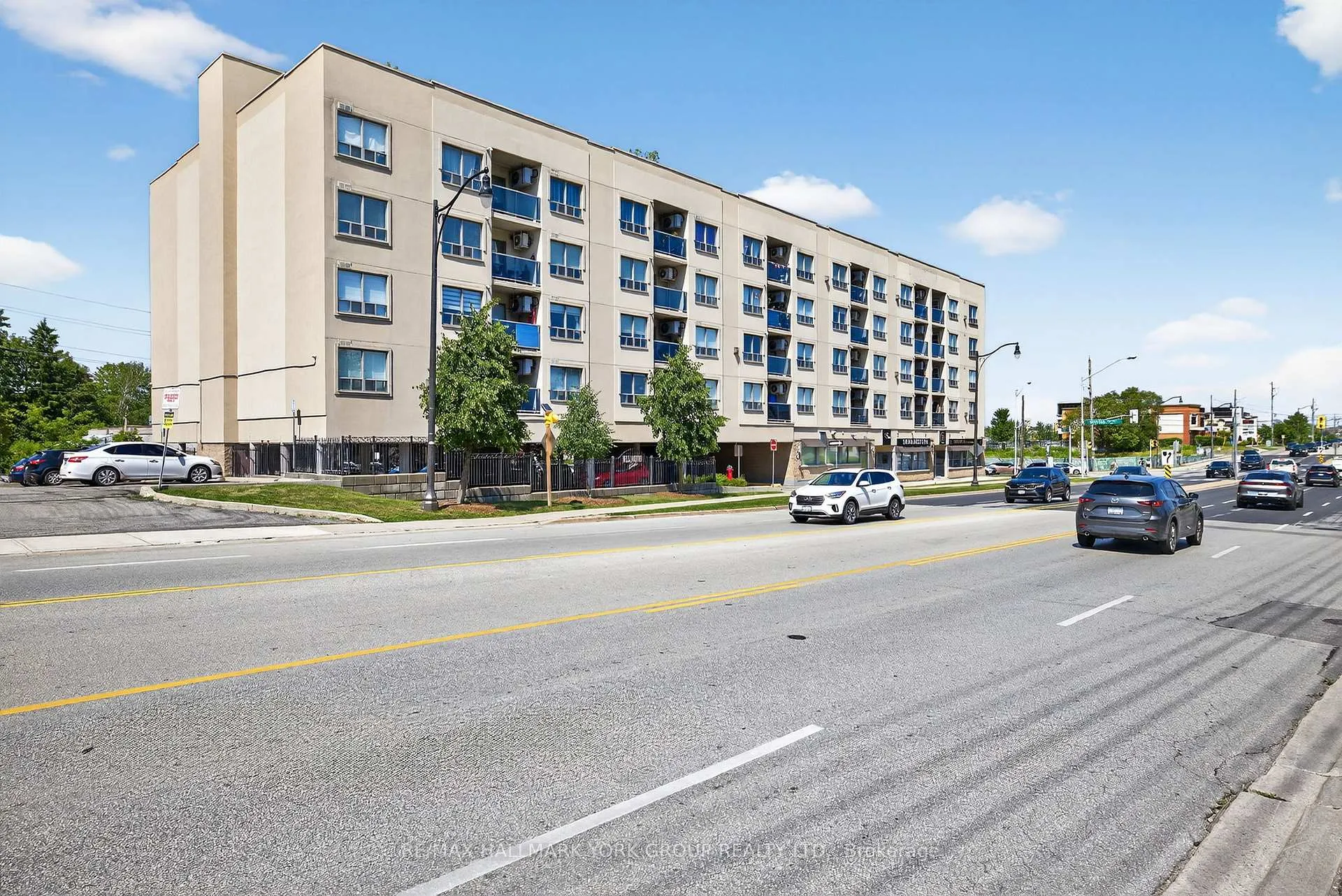 Photo 26 of Unit 210, 160 Wellington Street E, Aurora, Aurora Village — HOMEH