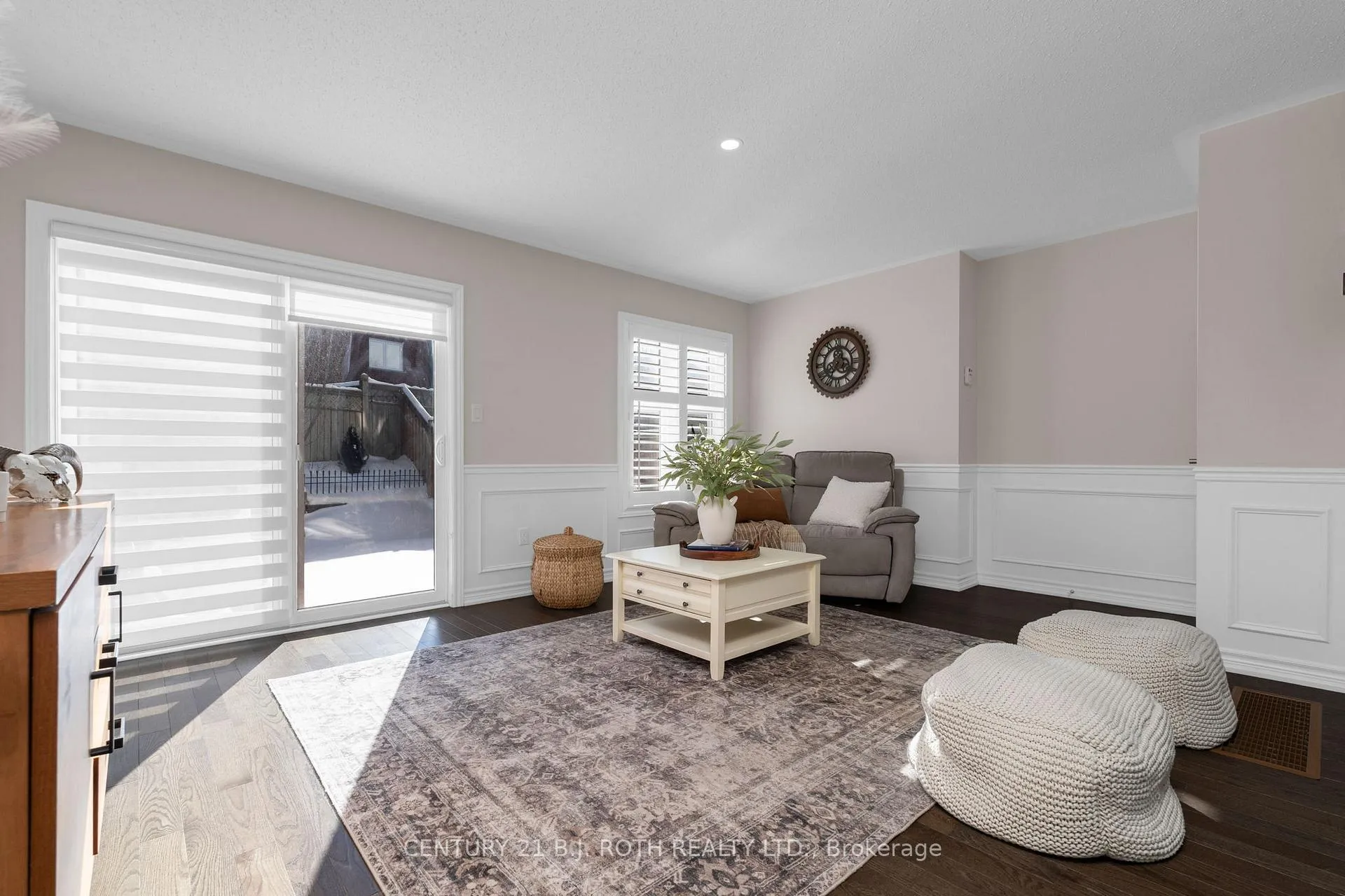 Photo 6 of 33 Westbury Way, Whitby, Brooklin — HOMEH